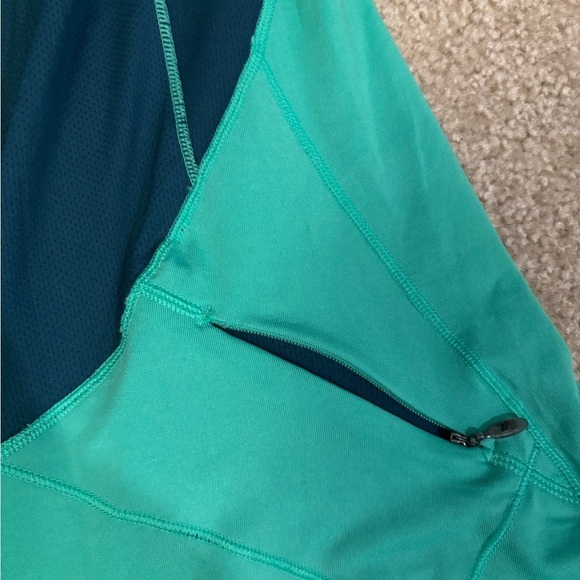 New Balance Green Long Sleeve Top - Picture 6 of 6